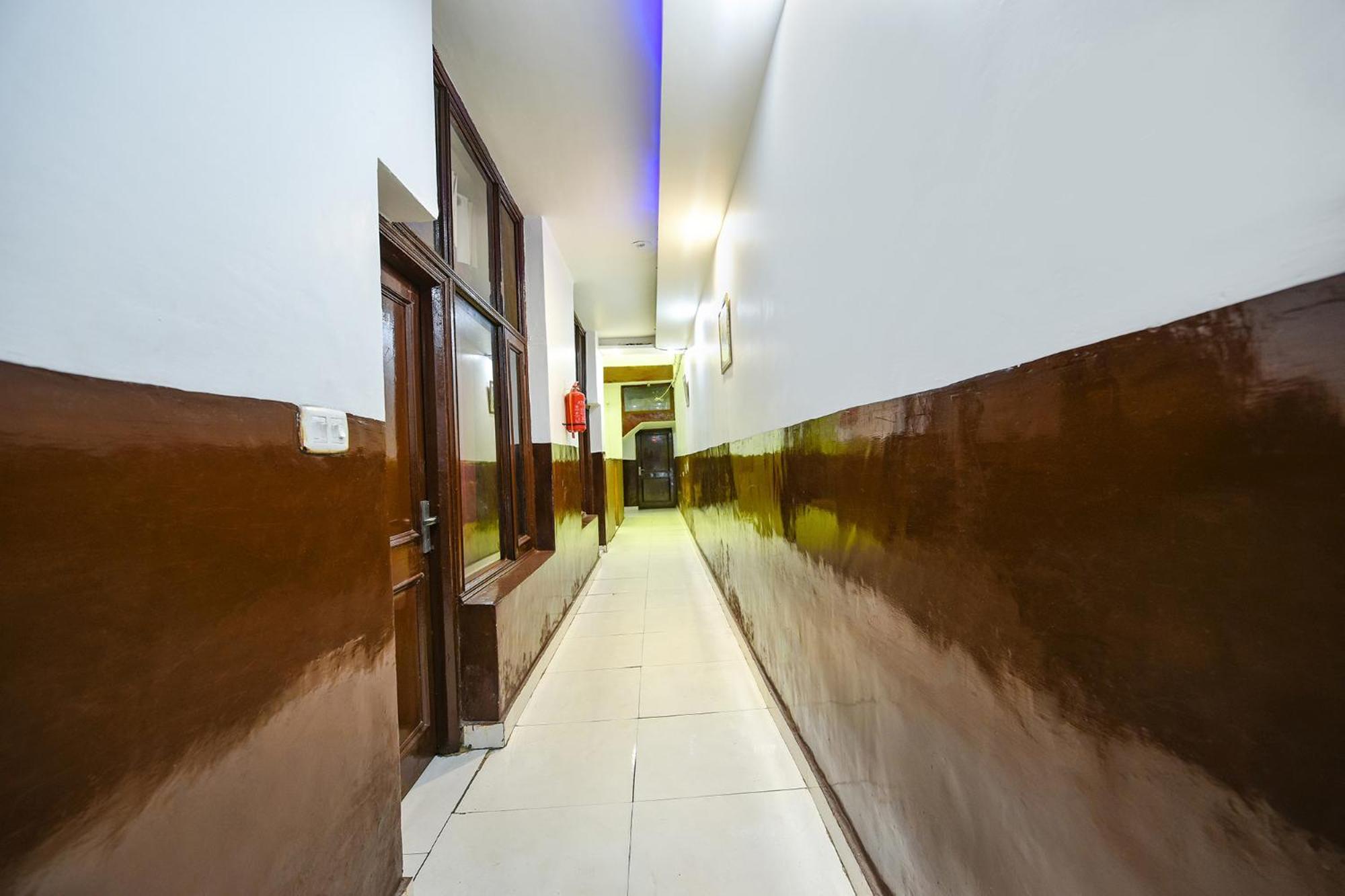 Fabexpress Diamond Sec 45 Hotel Csandígarh Kültér fotó