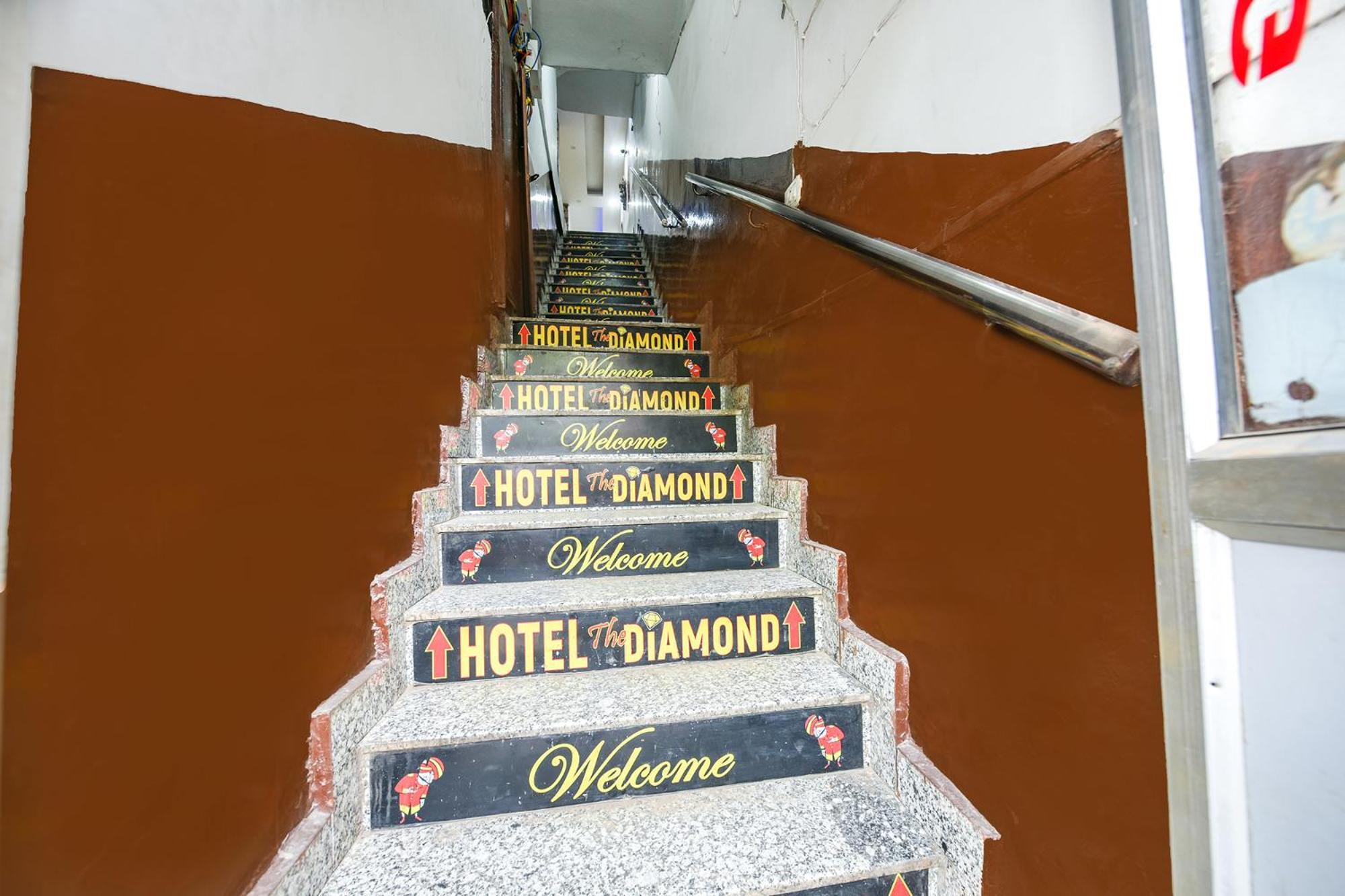 Fabexpress Diamond Sec 45 Hotel Csandígarh Kültér fotó
